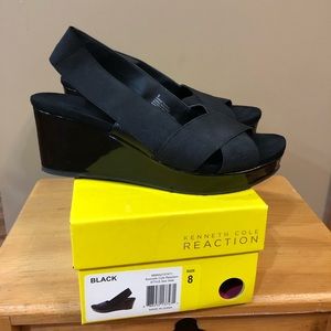 Kenneth Cole reaction See Side Sandals